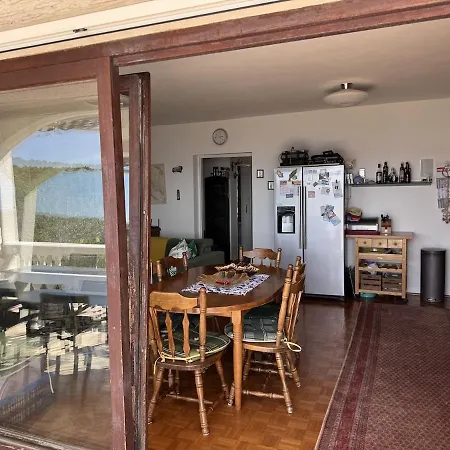 Dom wakacyjny Big Family House With Access Ždrelac