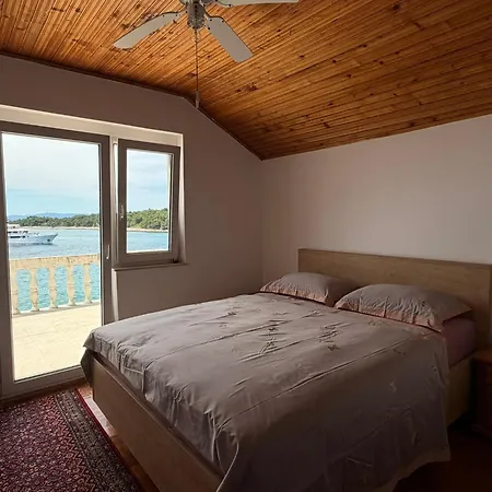 Σπίτι διακοπών Big Family House With Access Ždrelac